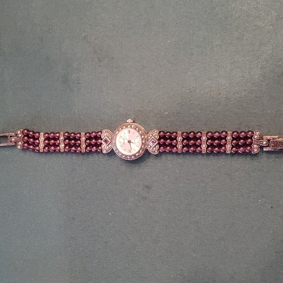 Victorian Garnet And Rhinestone watch Bohemian And Vintage Style - Picture 2 of 7